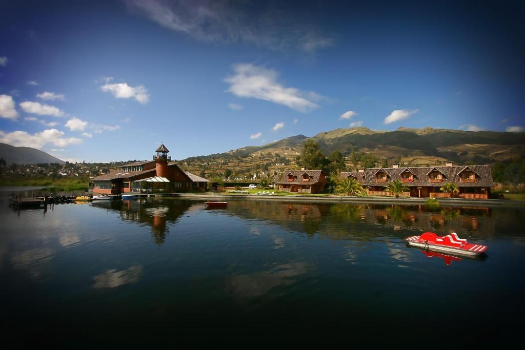 Puertolago Country Inn & Resort Отавало Экстерьер фото