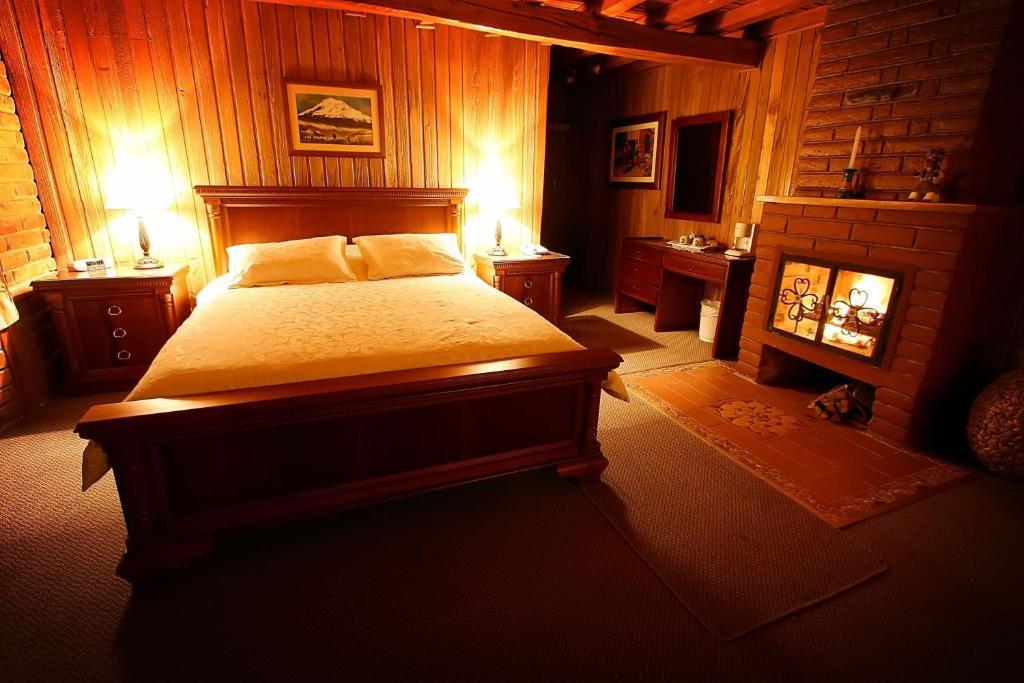 Puertolago Country Inn & Resort Отавало Экстерьер фото